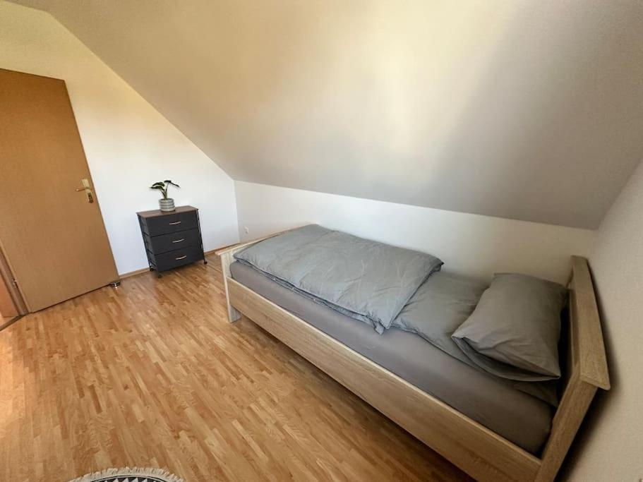 Sonniges & Ruhiges Apartment Mit Balkon Nahe Berlin ツォイテン エクステリア 写真